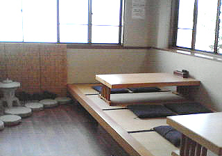 二階小部屋 20畳